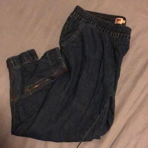 Levi’s Jean Joggers